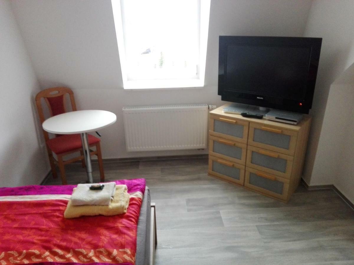 Pension Bernburg A² Esterno foto